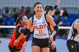 Dy shines on birthday as High Speed Hitters hold off Flying Titans - News