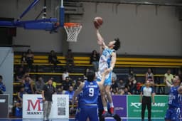 Weavers extend winning streak to 14, strengthen hold on MPBL lead - News